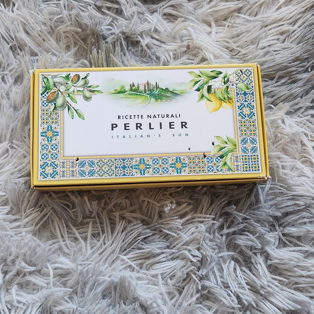 Perlier Italian's Sun Hand & Foot Care Set - Gold